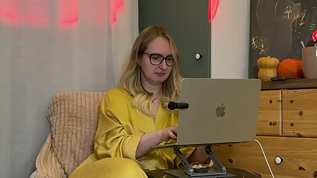 KiraxFate online show from 11/13/25, 06:56