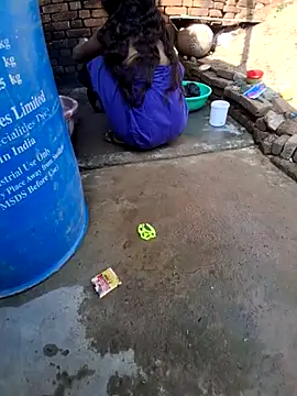 RAYI Queen 3 online show from 11/12/25, 04:38