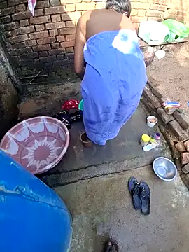 Snapshot of RAYI_Queen_3 chatting on 10/11/25, 02:45 RAYI Queen 3 online show from 10/11/25, 02:45