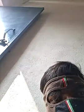 RAYI Queen 3 online show from 11/26/25, 05:29