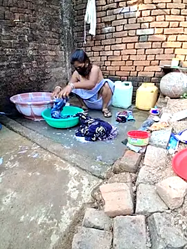 RAYI Queen 3 online show from 11/24/25, 04:01