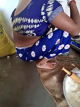 RAYI Queen 3 online show from 11/05/25, 03:53