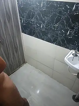 Snapshot of _Danny__ chatting on 11/24/25, 08:03 Danny online show from 11/24/25, 08:03