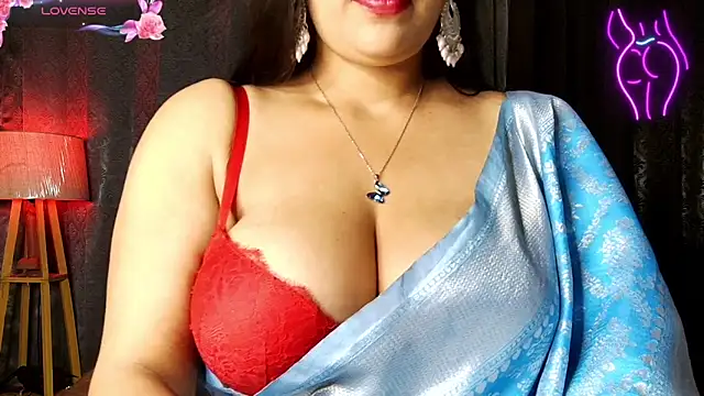 MissNasha online show from 11/17/25, 09:02