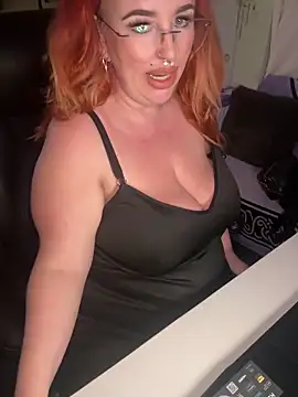 Snapshot of CurvyDoll_KateX chatting on 09/28/25, 08:38 CurvyDoll KateX online show from 09/28/25, 08:38