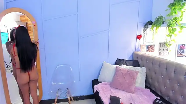 milavega  online show from 04/10/26, 03:19