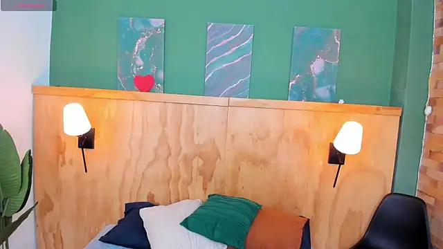 milavega  online show from 10/20/25, 11:55