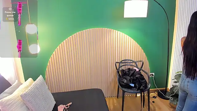 milavega  online show from 02/20/26, 02:19