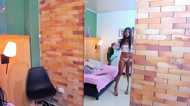 milavega  online show from 11/22/25, 12:04