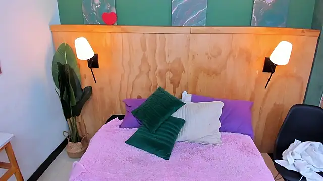 milavega  online show from 01/14/26, 12:20