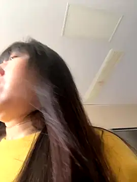 Snapshot of xiaomei-11 chatting on 10/13/25, 02:02 xiaomei-11 online show from 10/13/25, 02:02