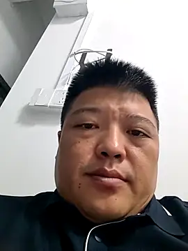 Snapshot of hiwoaini chatting on 06/18/26, 04:34 hiwoaini online show from 06/18/26, 04:34
