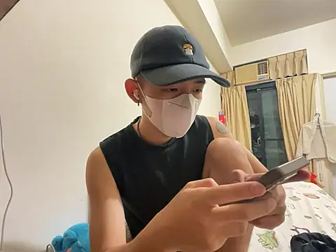 boyjoe10 online show from 04/09/26, 12:44