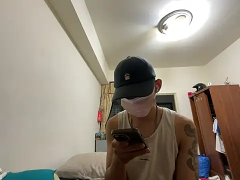 boyjoe10 online show from 11/01/25, 02:44