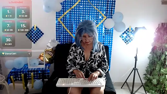 ruth blue21 online show from 10/05/25, 04:31