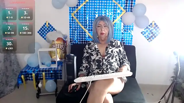 ruth blue21 online show from 09/23/25, 12:45