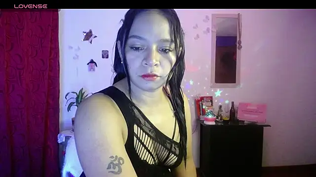 Snapshot of Sara_cute92 chatting on 09/23/25, 12:56 Sara cute92 online show from 09/23/25, 12:56