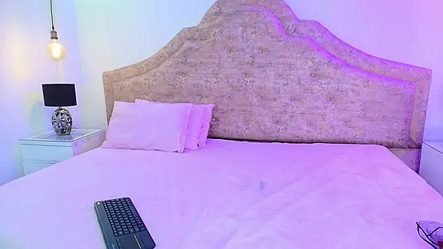 Sphere01 online show from 12/03/25, 04:02