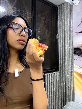 Snapshot of Sphere01 chatting on 01/08/26, 03:12 Sphere01 online show from 01/08/26, 03:12