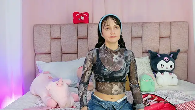 LolaYun online show from 01/09/26, 01:40