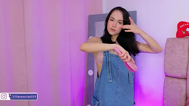 LolaYun online show from 10/28/25, 12:59