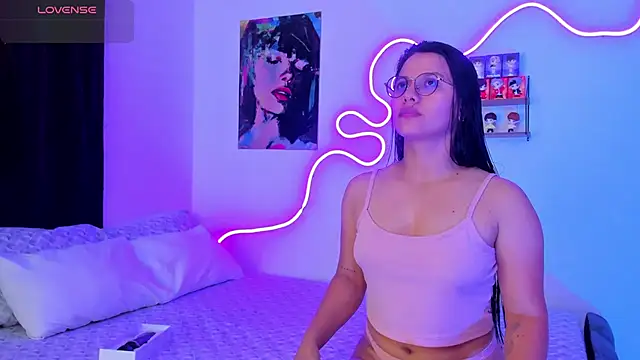 Dilan and Mia online show from 10/04/25, 05:25