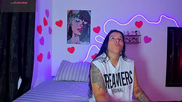 Dilan and Mia online show from 02/27/26, 01:39