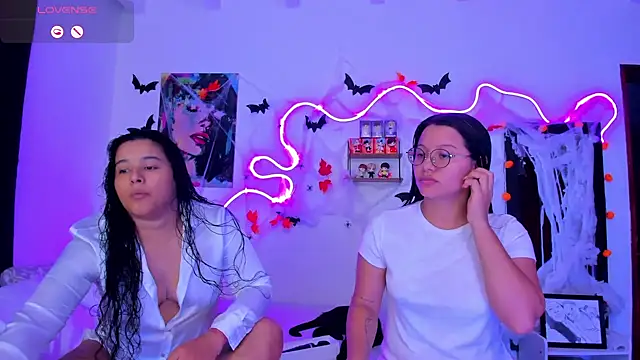 Dilan and Mia online show from 10/17/25, 10:55