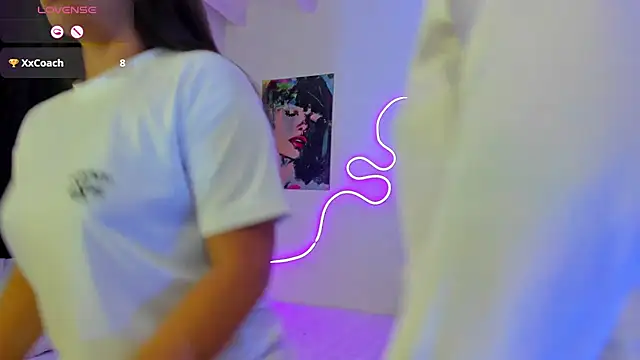 Snapshot of Dilan_and_Mia chatting on 09/28/25, 01:51 Dilan and Mia online show from 09/28/25, 01:51