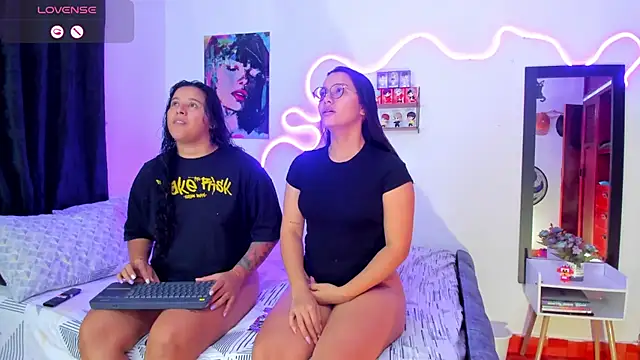 Dilan and Mia online show from 09/18/25, 10:02