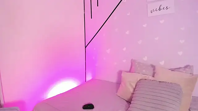 MiahCornell  online show from 03/06/26, 08:15