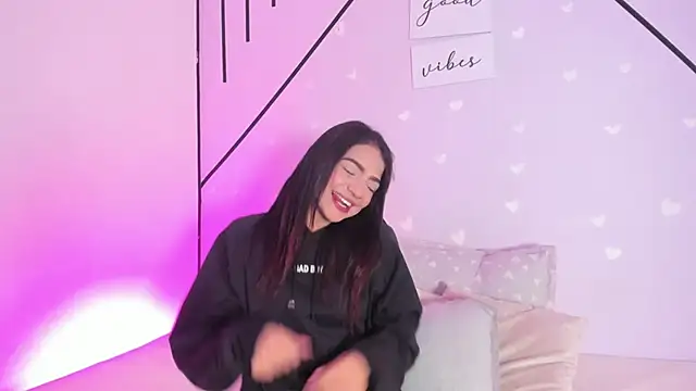 MiahCornell  online show from 03/26/26, 12:25