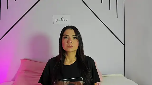 MiahCornell  online show from 10/28/25, 06:51