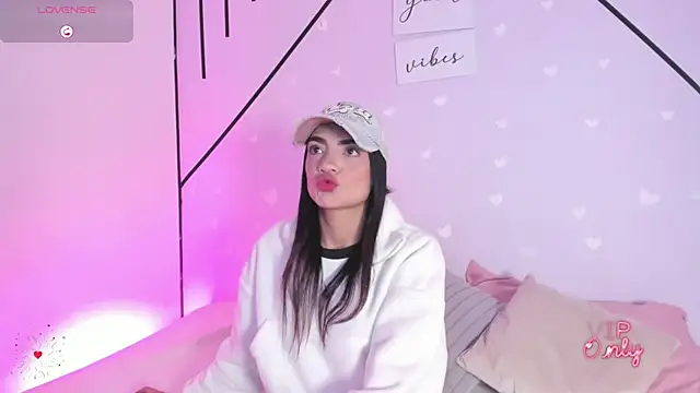 MiahCornell  online show from 03/04/26, 08:05