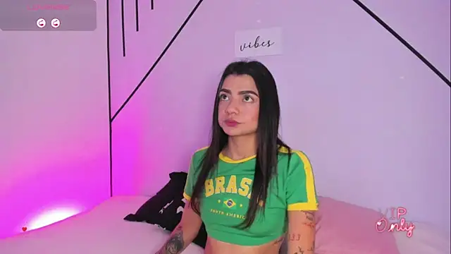 MiahCornell  online show from 02/04/26, 08:04