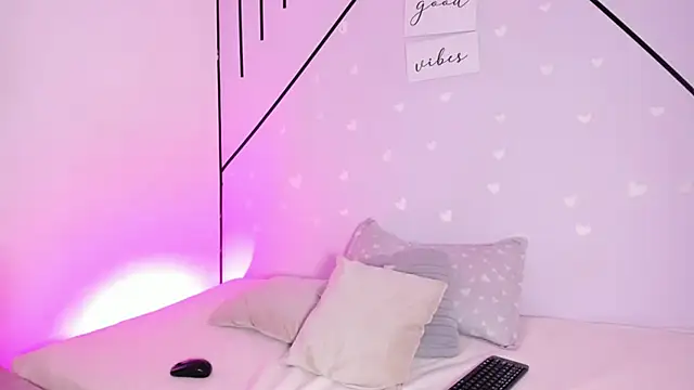 MiahCornell  online show from 03/30/26, 07:26