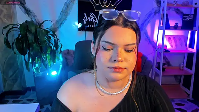 Maxxxine1 online show from 02/15/26, 05:52