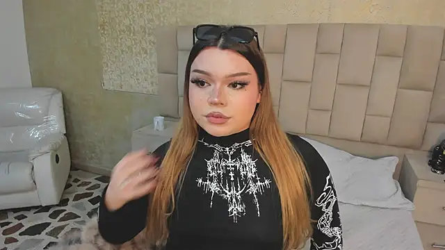 Maxxxine1 online show from 11/12/25, 11:41