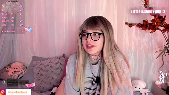 Aurora blaack online show from 11/10/25, 12:15