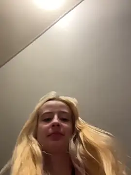 SeccySerena online show from 05/14/26, 07:27