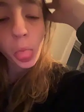 SeccySerena online show from 12/14/25, 01:12