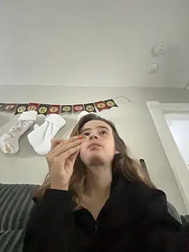 SeccySerena online show from 12/14/25, 08:25