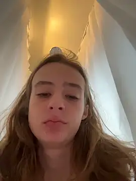 SeccySerena online show from 11/06/25, 08:02