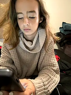 SeccySerena online show from 11/14/25, 04:10