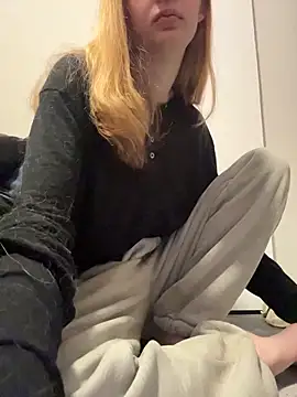 SeccySerena online show from 02/10/26, 03:33