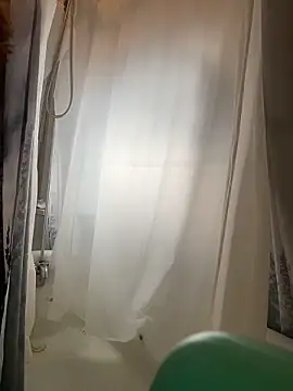 SeccySerena online show from 02/05/26, 05:09