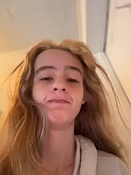 SeccySerena online show from 02/17/26, 03:09