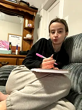 SeccySerena online show from 10/30/25, 05:10