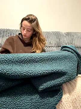 SeccySerena online show from 10/26/25, 05:02