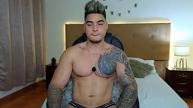 Snapshot of Steven_Velez chatting on 09/30/25, 01:00 Steven Velez online show from 09/30/25, 01:00